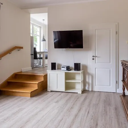 Apartamento Strandlaeufer 01 *